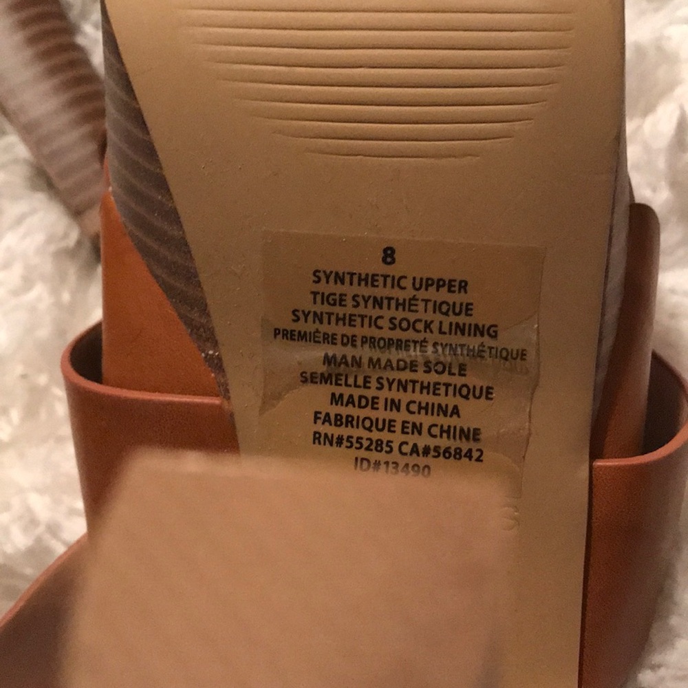 Express Heels - Picture 3 of 4